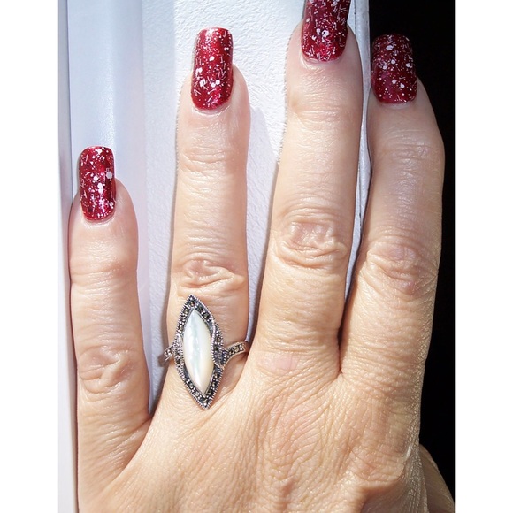925 STERLING SILVER Marquise Mother Of Pearl & Marcasite Ring - Picture 3 of 15